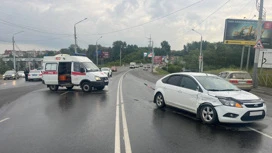 Авария с участием скорой помощи произошла на Коммунальном мосту в Томске